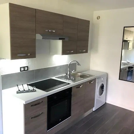 Frejus Studio De 27 M2 Situe A 5Mn En Voiture De La Mer Frejus