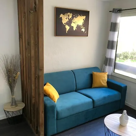 Frejus Studio De 27 M2 Situe A 5Mn En Voiture De La Mer Apartment Frejus